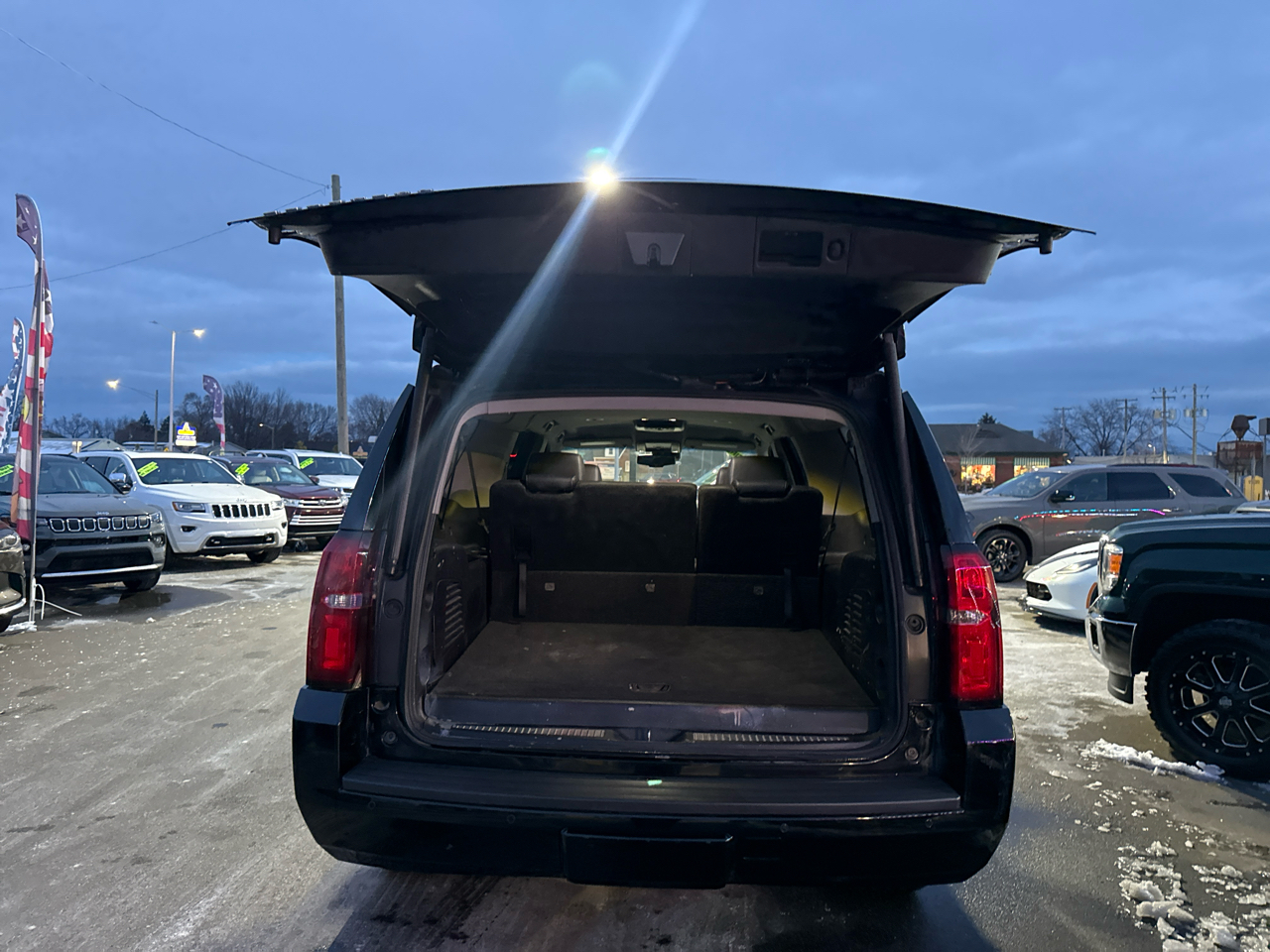 Chevrolet Suburban LT 4WD 2018