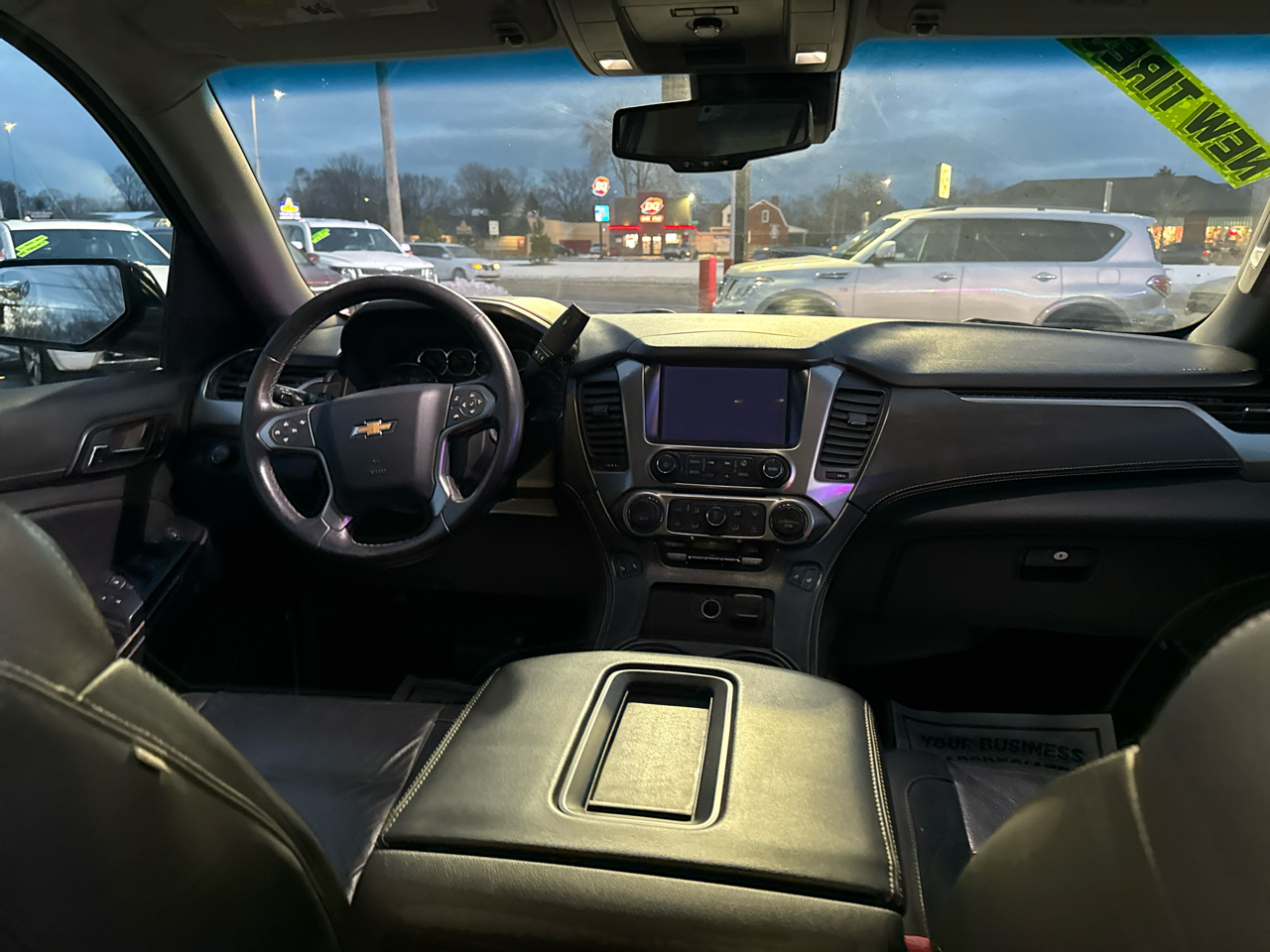 Chevrolet Suburban LT 4WD 2018