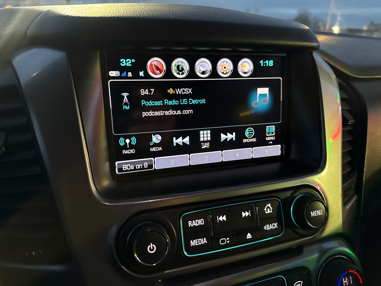 Chevrolet Suburban LT 4WD 2018