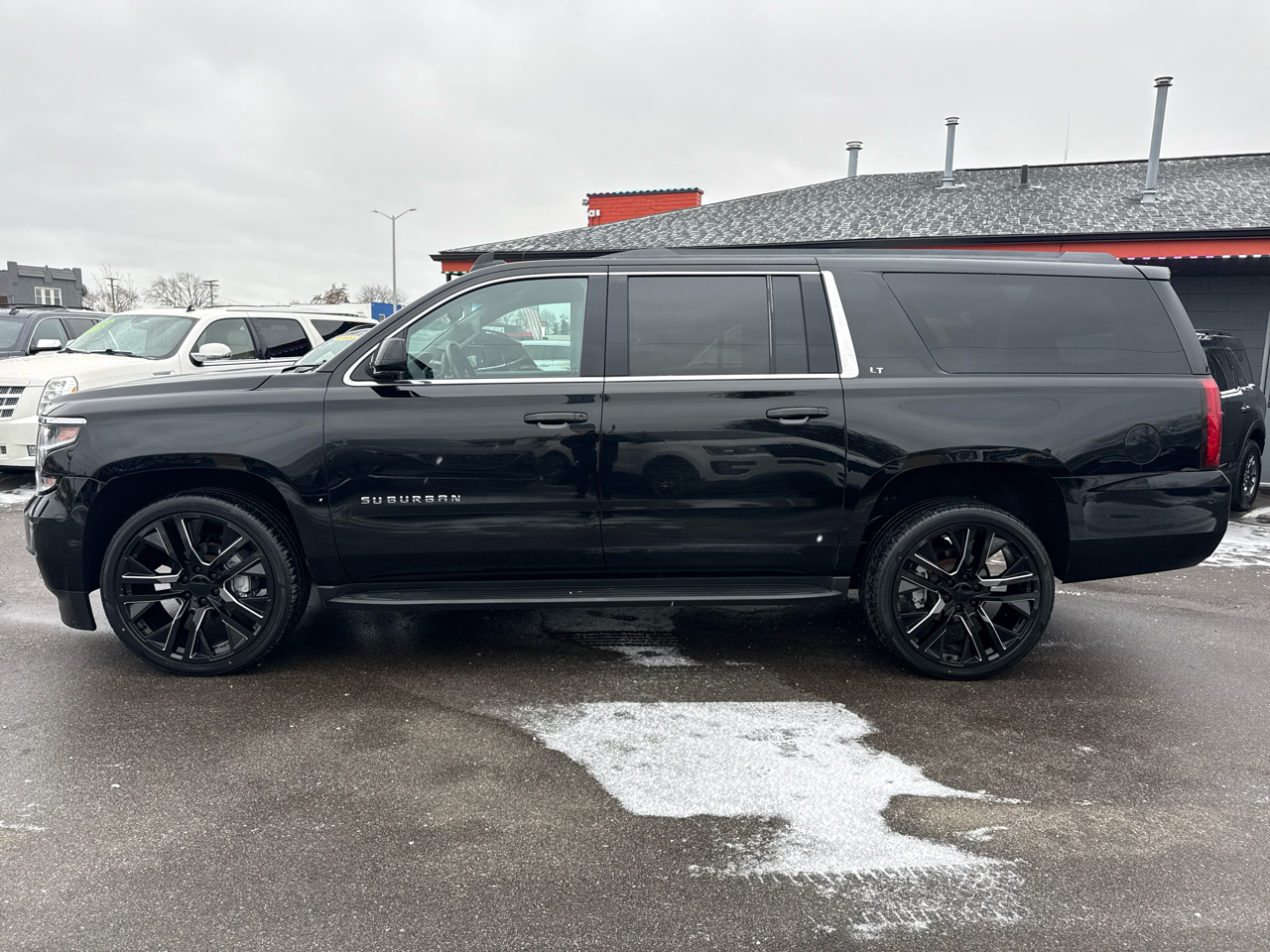 Chevrolet Suburban LT 4WD 2018
