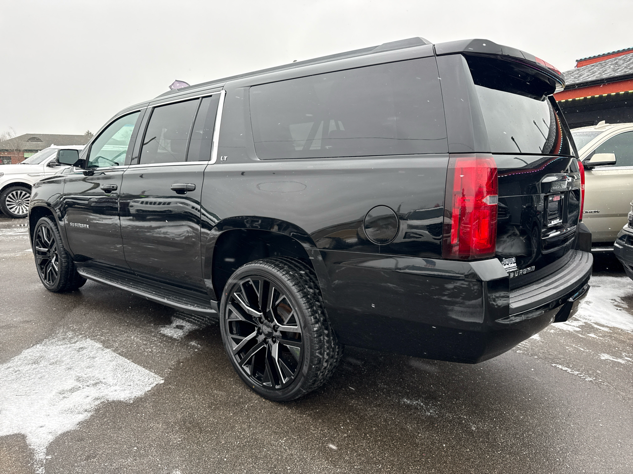 Chevrolet Suburban LT 4WD 2018