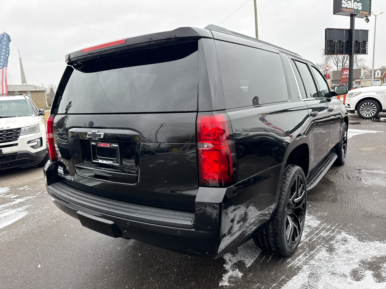 Chevrolet Suburban LT 4WD 2018