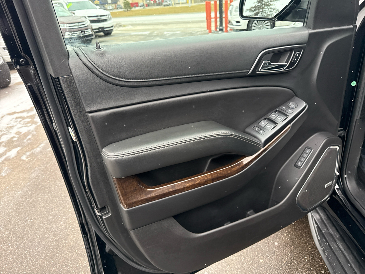 Chevrolet Suburban LT 4WD 2018