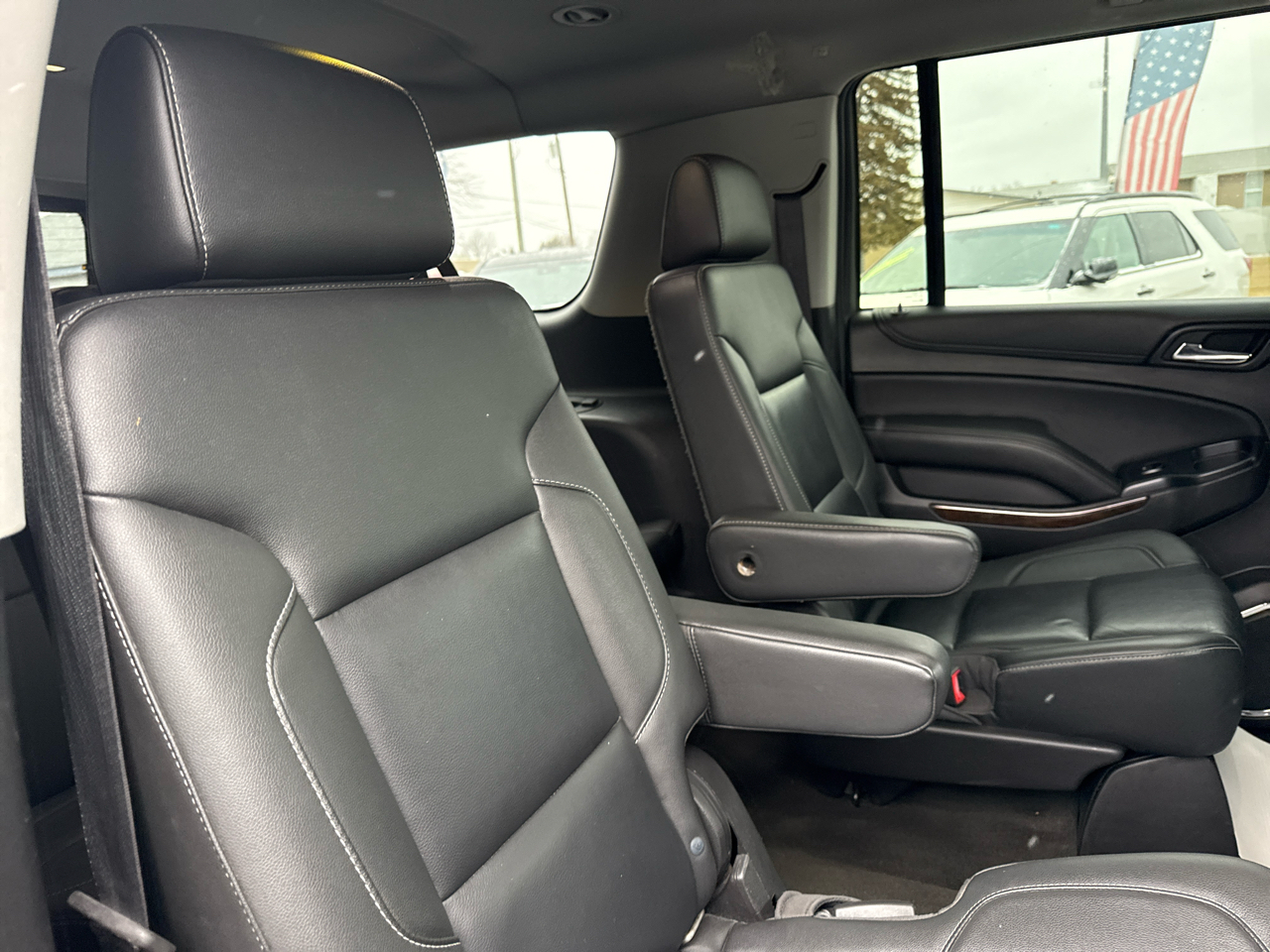 Chevrolet Suburban LT 4WD 2018