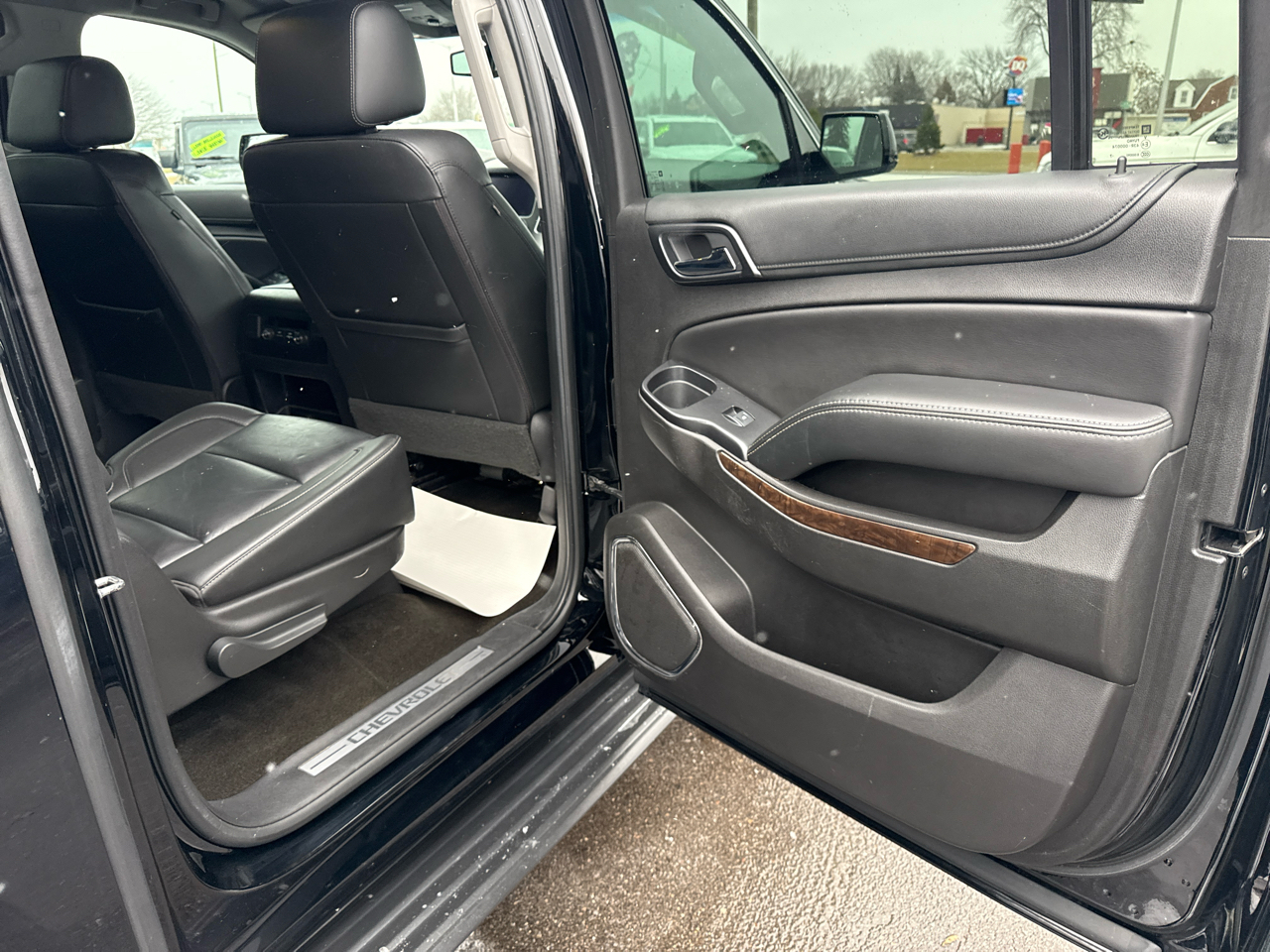 Chevrolet Suburban LT 4WD 2018