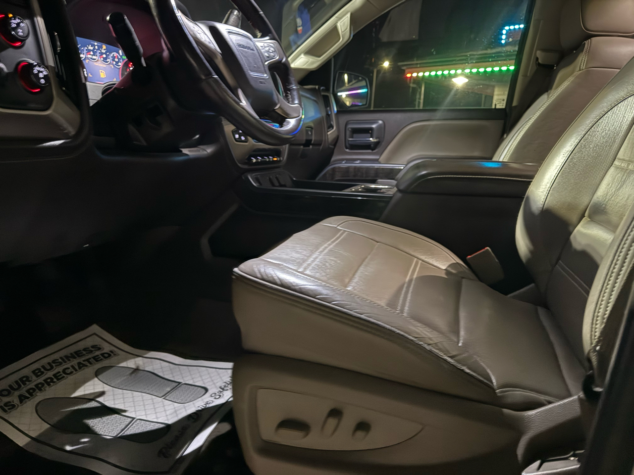 GMC Sierra 1500 Denali Crew Cab Long Box 4WD 2016