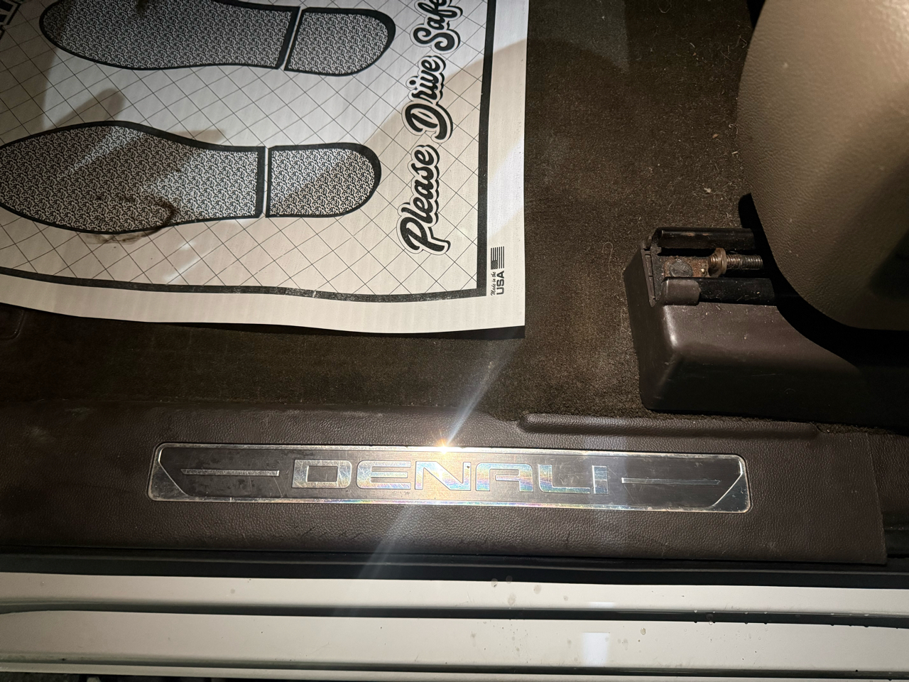 GMC Sierra 1500 Denali Crew Cab Long Box 4WD 2016