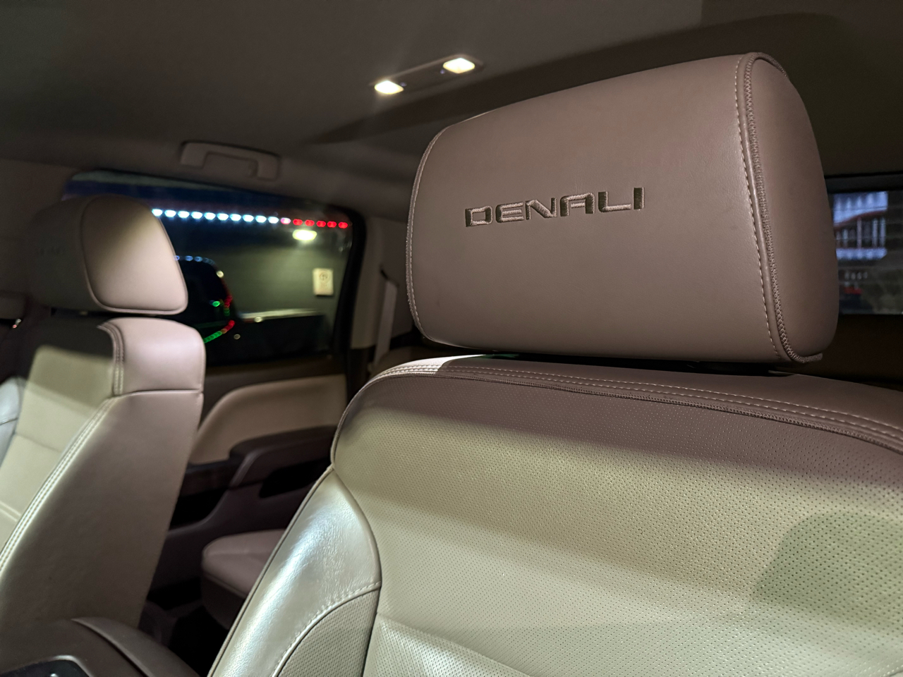 GMC Sierra 1500 Denali Crew Cab Long Box 4WD 2016