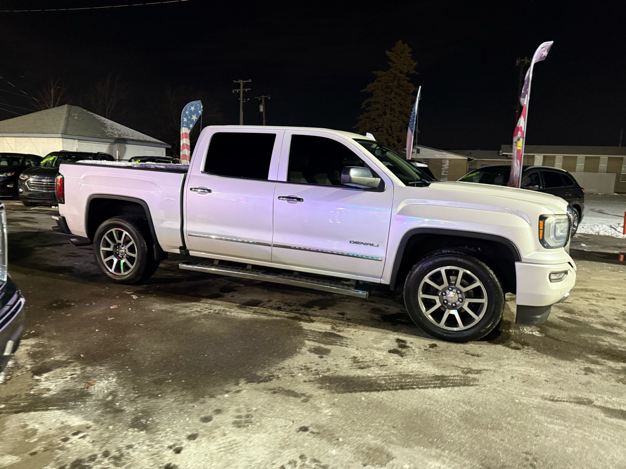 GMC Sierra 1500 Denali Crew Cab Long Box 4WD 2016