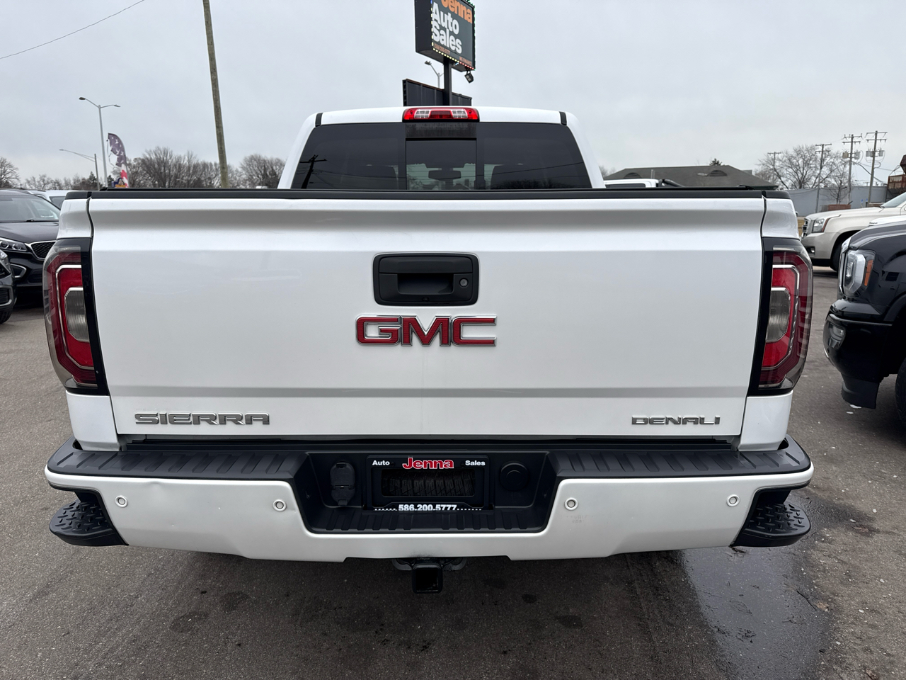 GMC Sierra 1500 Denali Crew Cab 4WD 2016