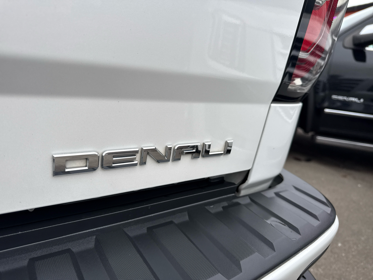 GMC Sierra 1500 Denali Crew Cab 4WD 2016