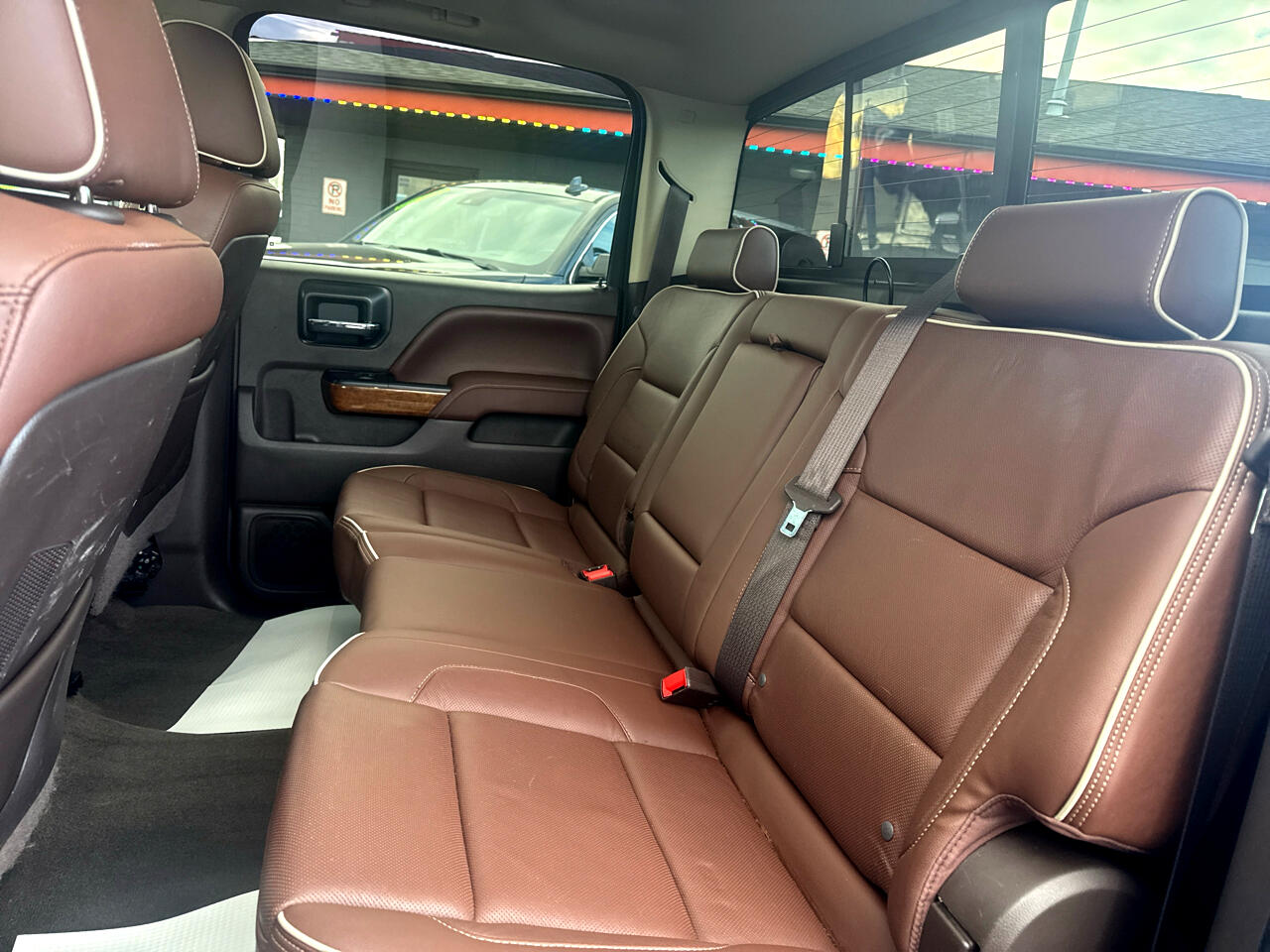 Chevrolet Silverado 1500 High Country Crew Cab 4WD 2015