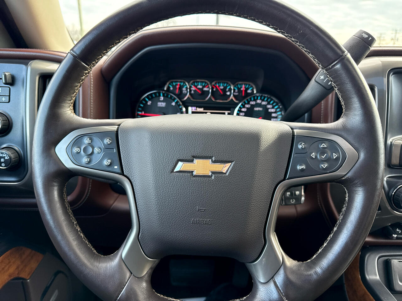 Chevrolet Silverado 1500 High Country Crew Cab 4WD 2015