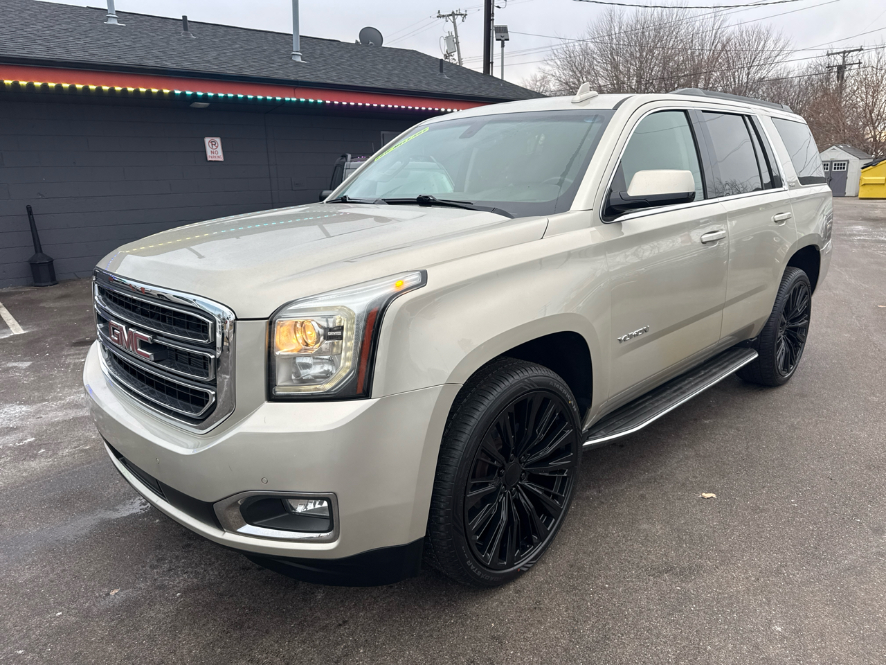 GMC Yukon SLE 4WD 2015