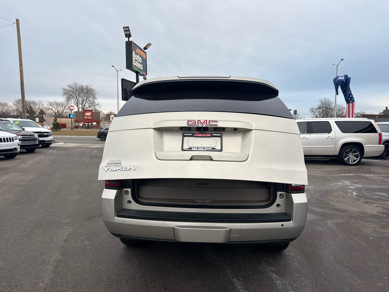 GMC Yukon SLE 4WD 2015