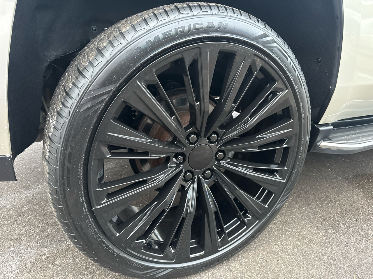 GMC Yukon SLE 4WD 2015