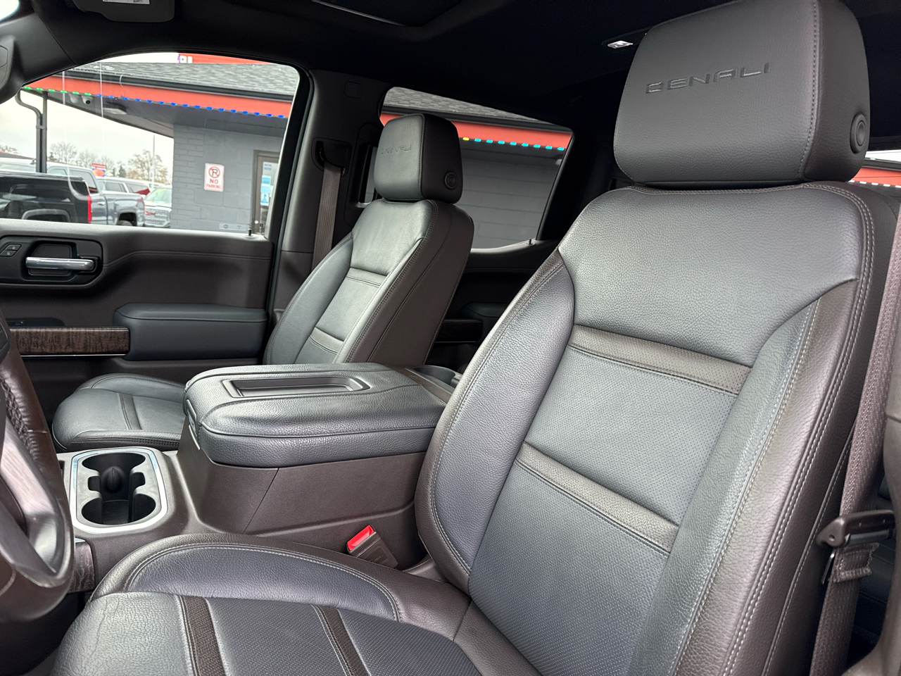 GMC Sierra 1500 Denali Crew Cab Long Box 4WD 2020