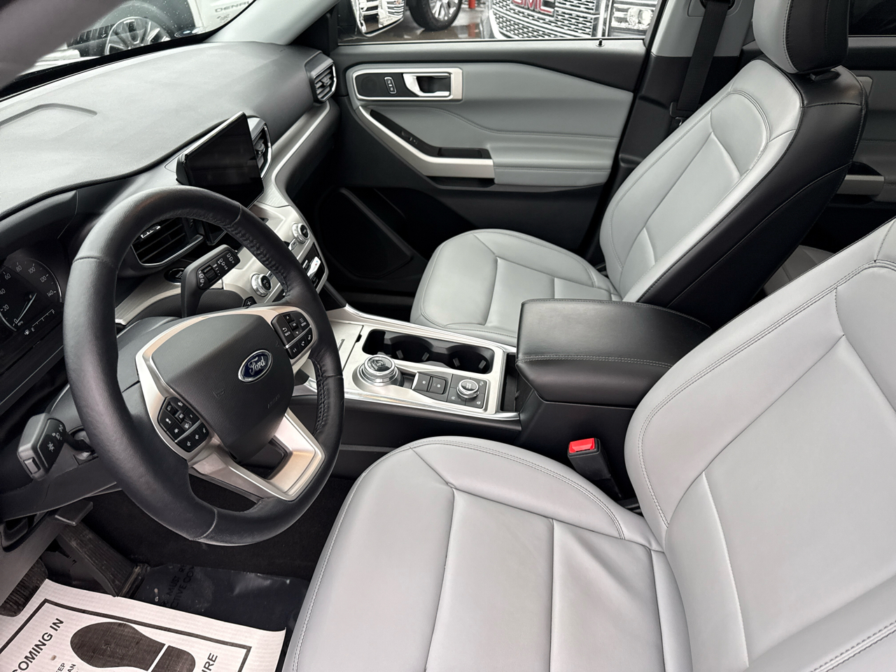 Ford Explorer XLT AWD 2021