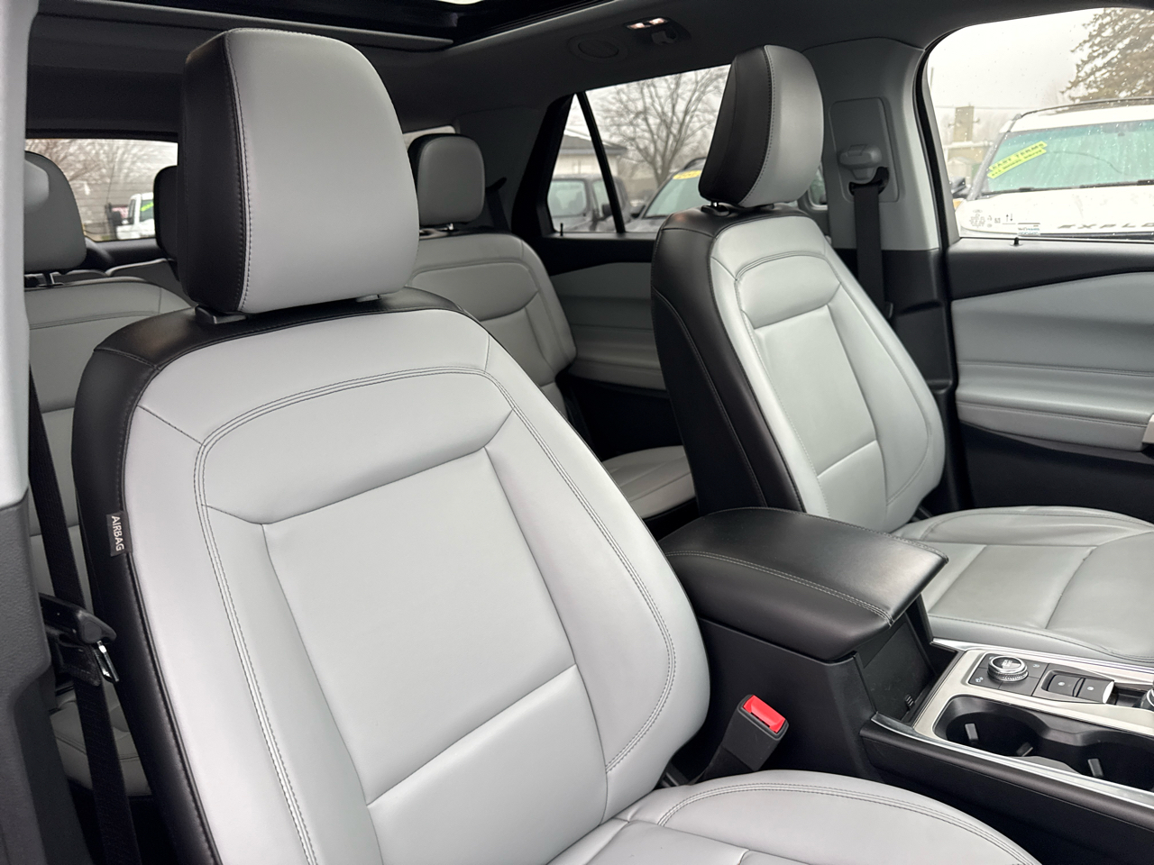 Ford Explorer XLT AWD 2021