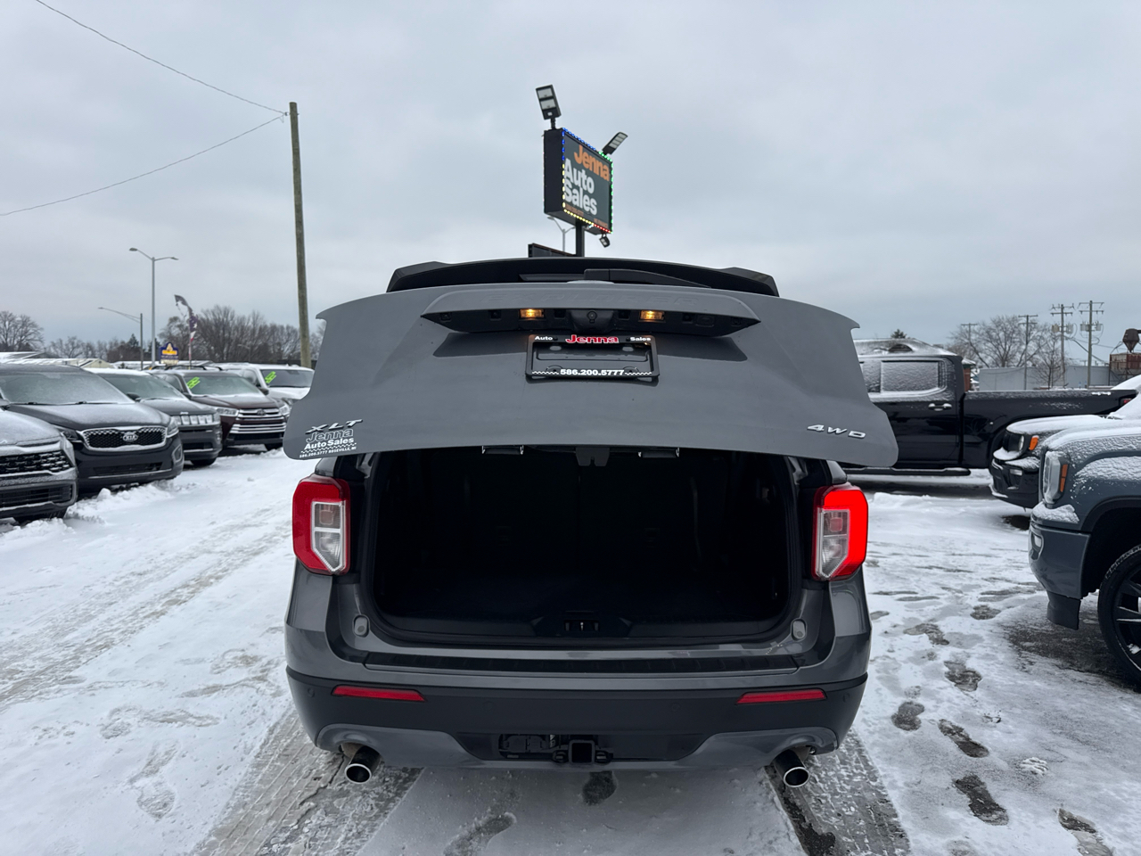 Ford Explorer XLT 4WD 2021