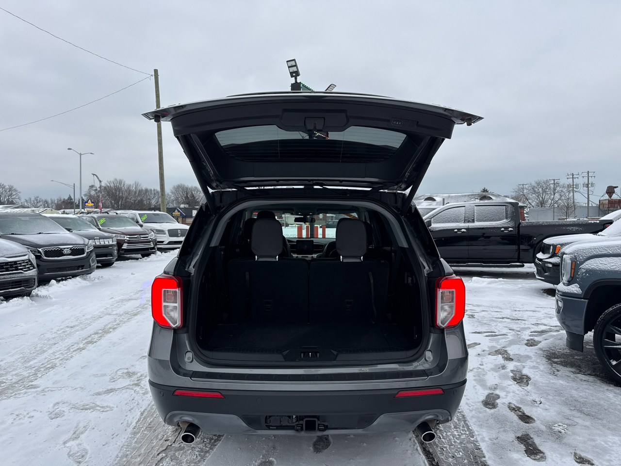 Ford Explorer XLT 4WD 2021