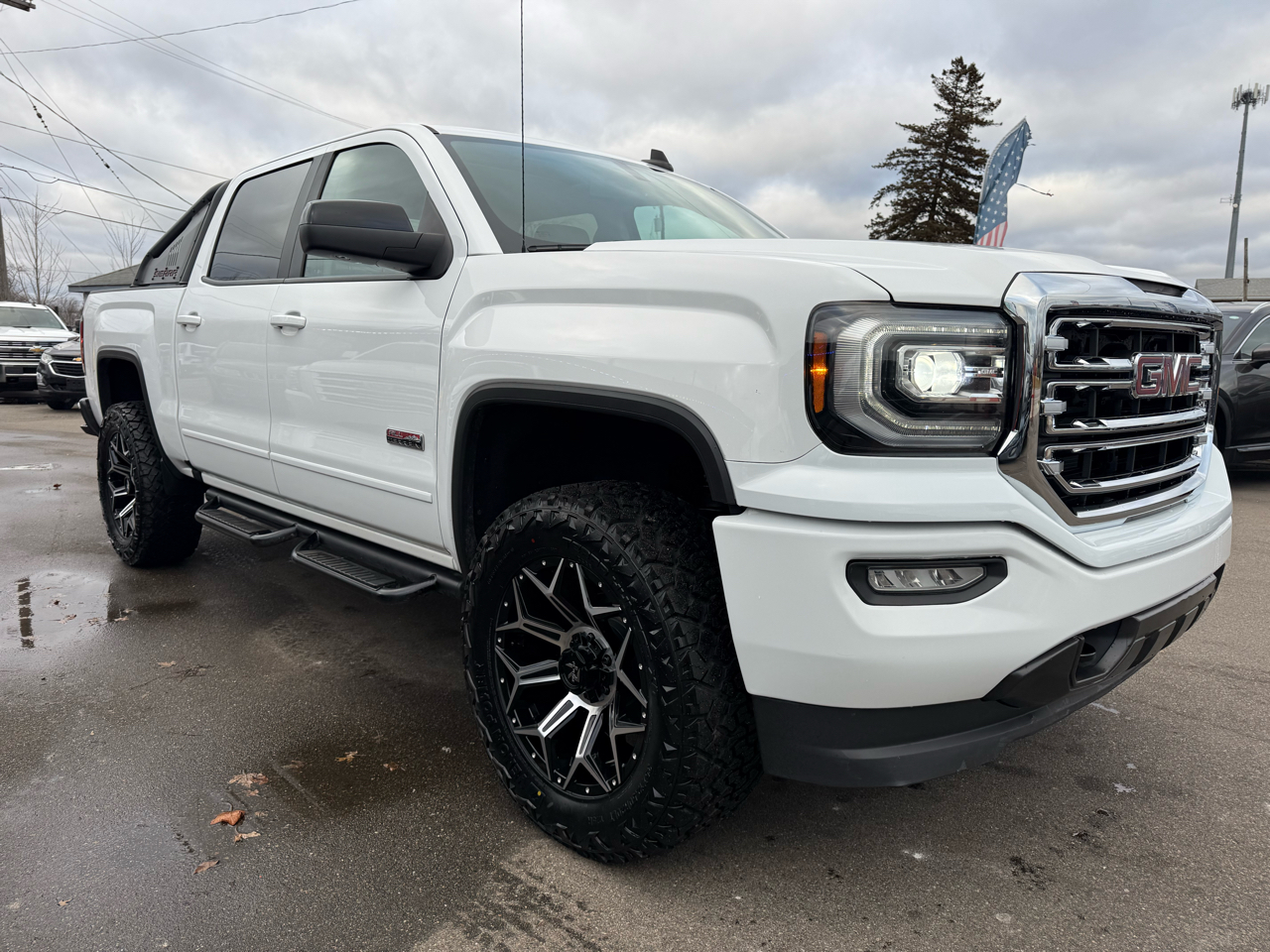 GMC Sierra 1500 SLT Crew Cab Long Box 4WD 2017