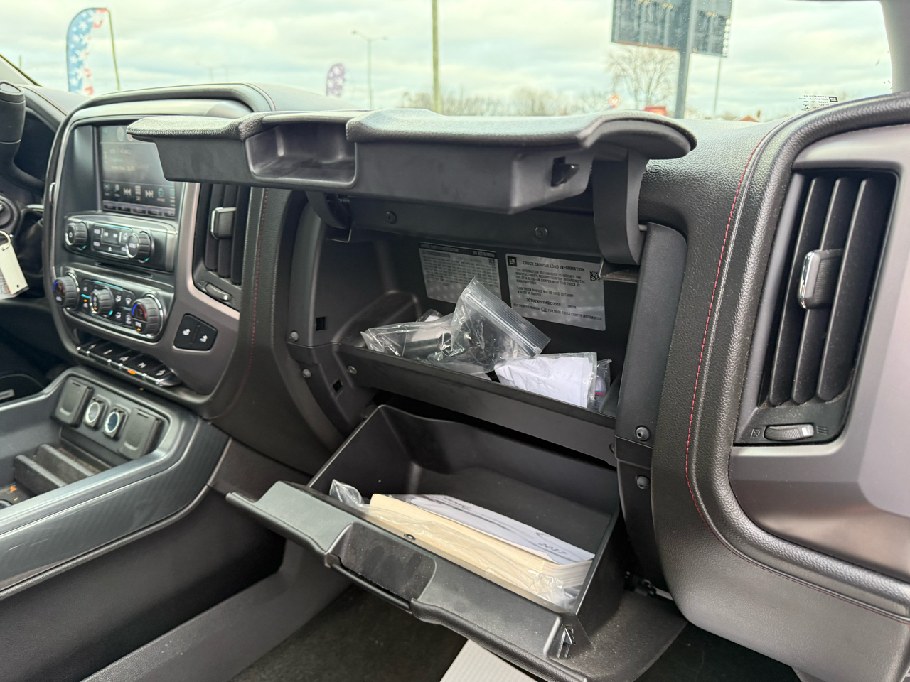 GMC Sierra 1500 SLT Crew Cab Long Box 4WD 2017