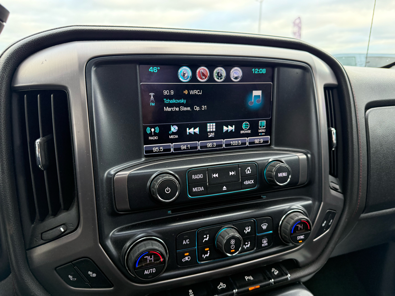 GMC Sierra 1500 SLT Crew Cab Long Box 4WD 2017