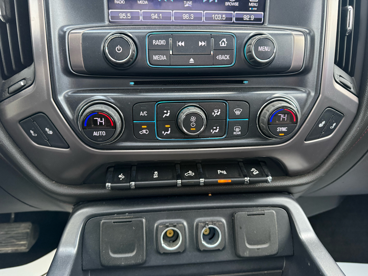 GMC Sierra 1500 SLT Crew Cab Long Box 4WD 2017