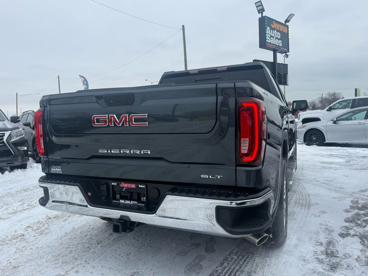 GMC Sierra 1500 SLT Crew Cab Long Box 4WD 2019