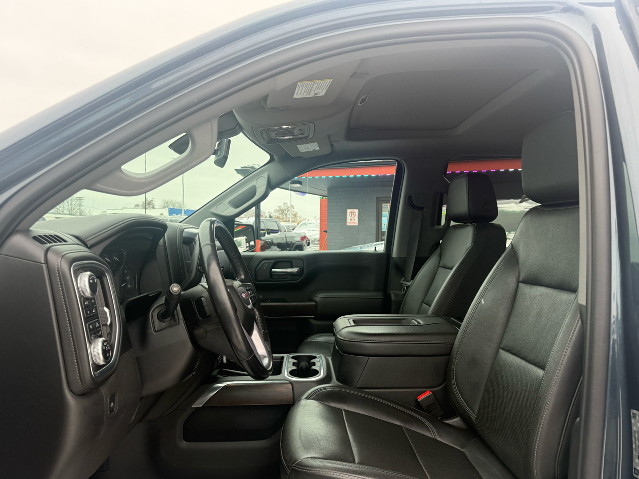GMC Sierra 1500 SLT Crew Cab Long Box 4WD 2019