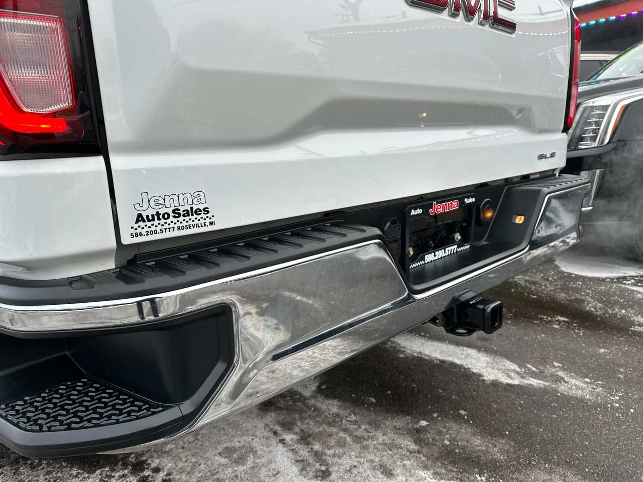 GMC Sierra 1500 SLE Crew Cab Short Box 4WD 2020