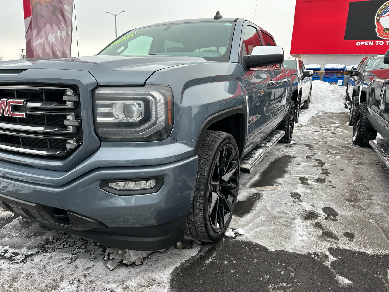 GMC Sierra 1500 SLE Crew Cab Short Box 4WD 2020