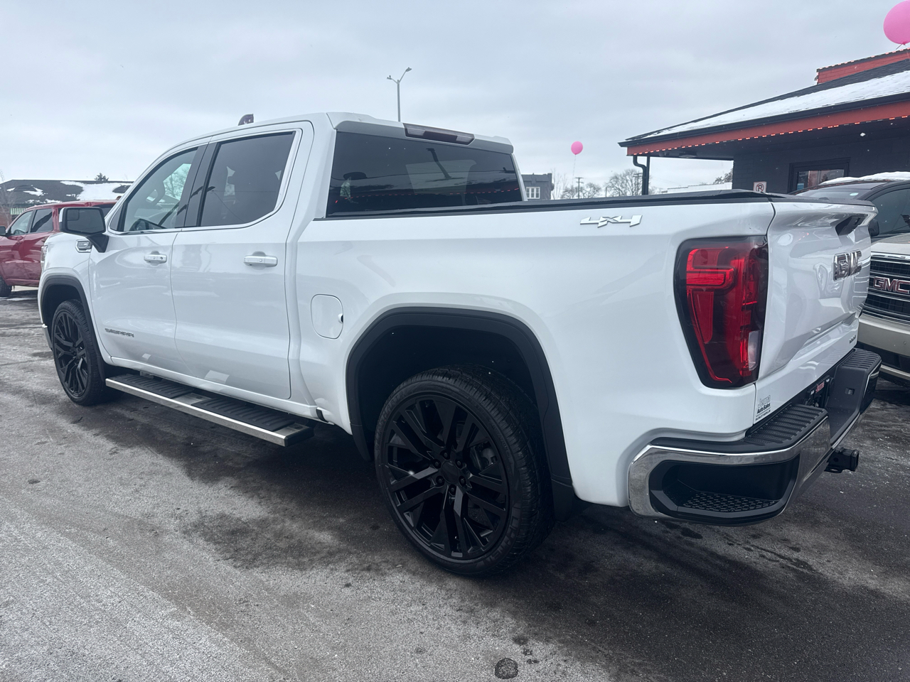 GMC Sierra 1500 SLE Crew Cab Short Box 4WD 2020