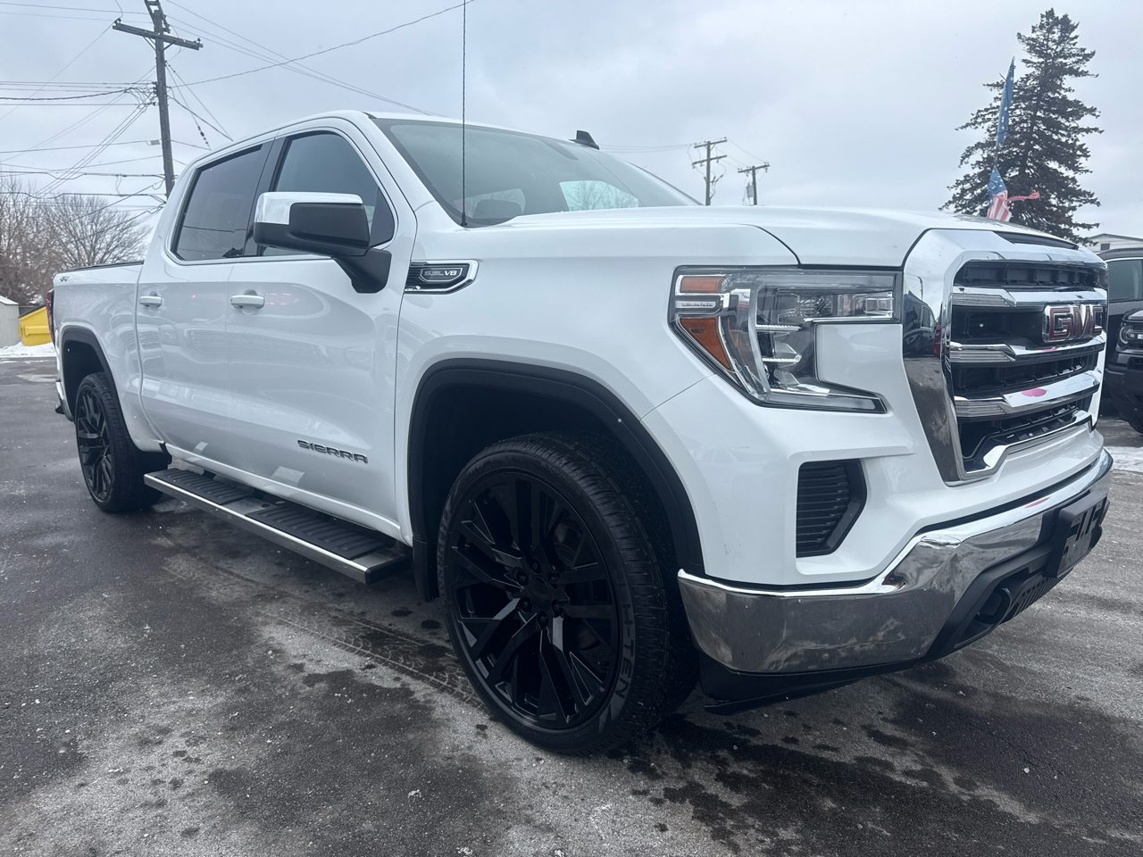 GMC Sierra 1500 SLE Crew Cab Short Box 4WD 2020