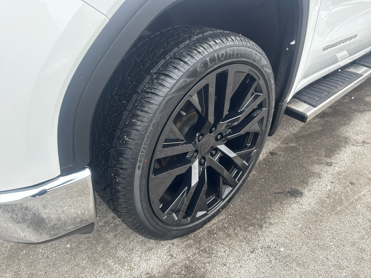 GMC Sierra 1500 SLE Crew Cab Short Box 4WD 2020