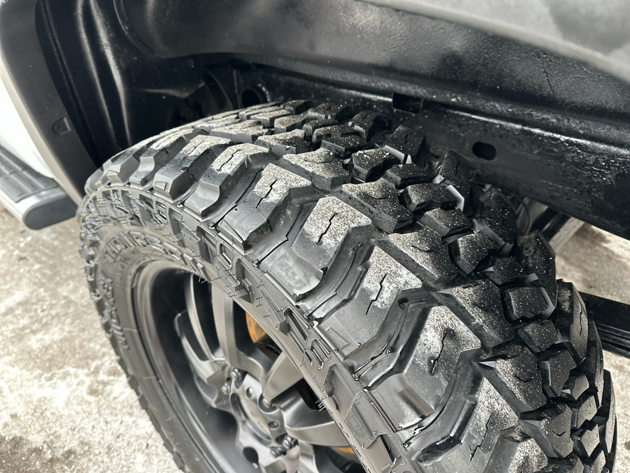 Chevrolet Silverado 1500 LT Crew Cab 4WD 2012