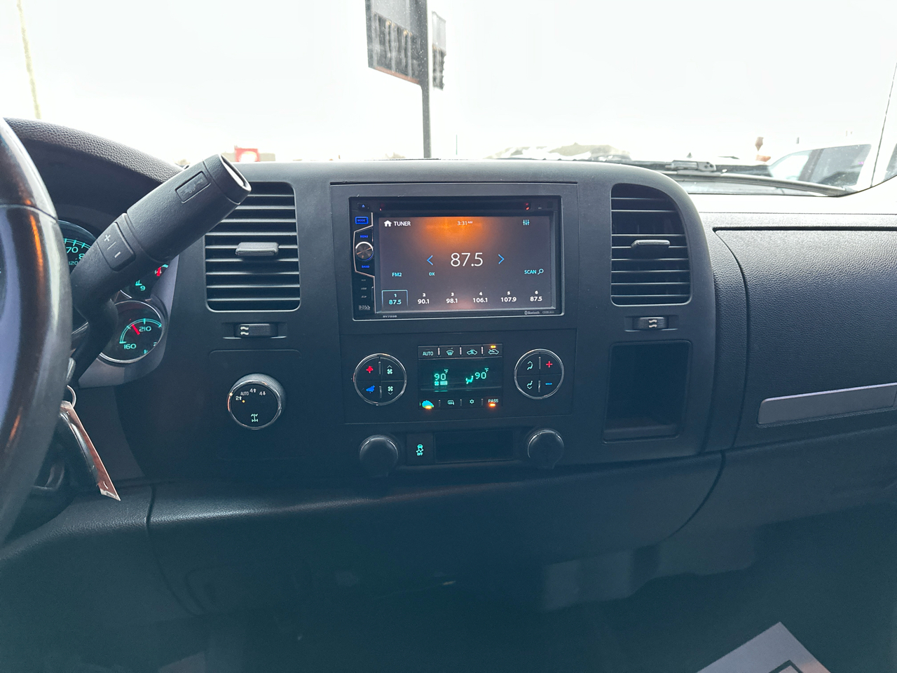 Chevrolet Silverado 1500 LT Crew Cab 4WD 2012