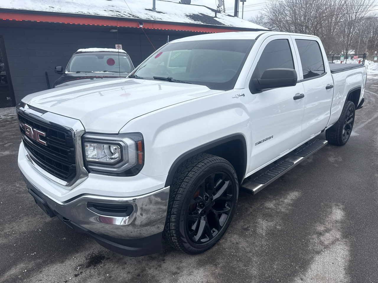 GMC Sierra 1500 Base Crew Cab Short Box 4WD 2016