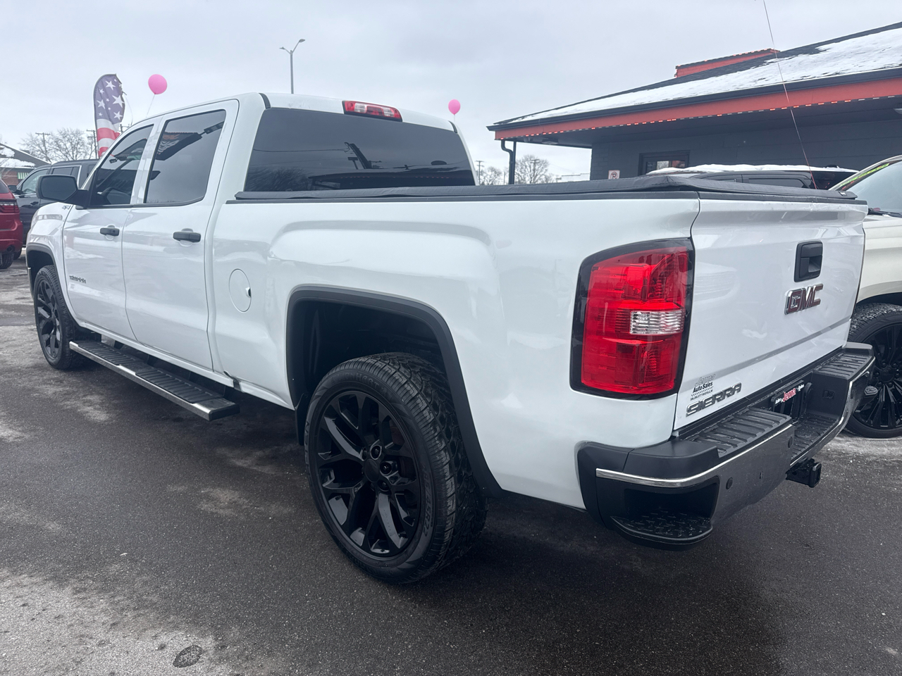 GMC Sierra 1500 Base Crew Cab Short Box 4WD 2016