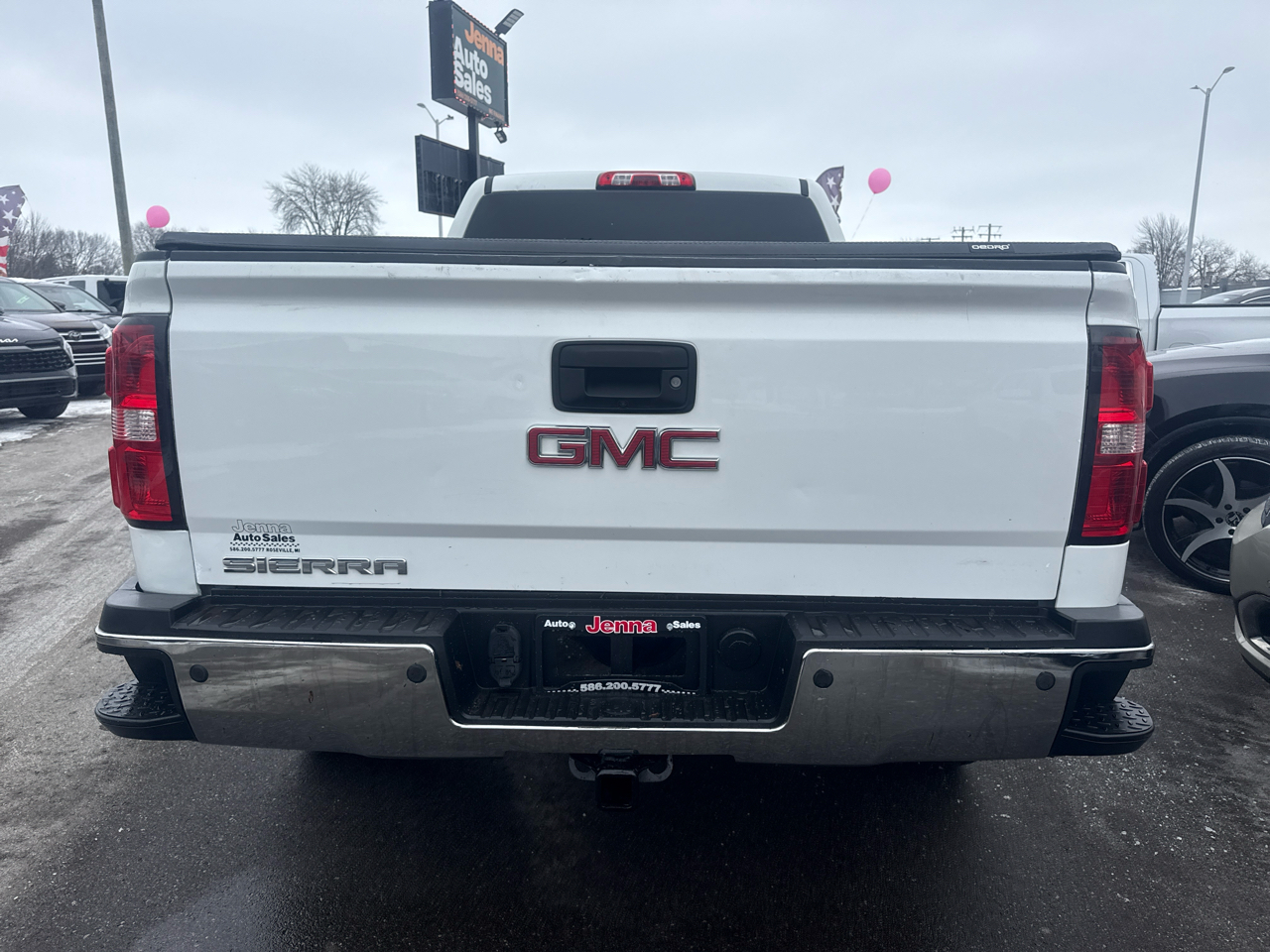GMC Sierra 1500 Base Crew Cab Short Box 4WD 2016