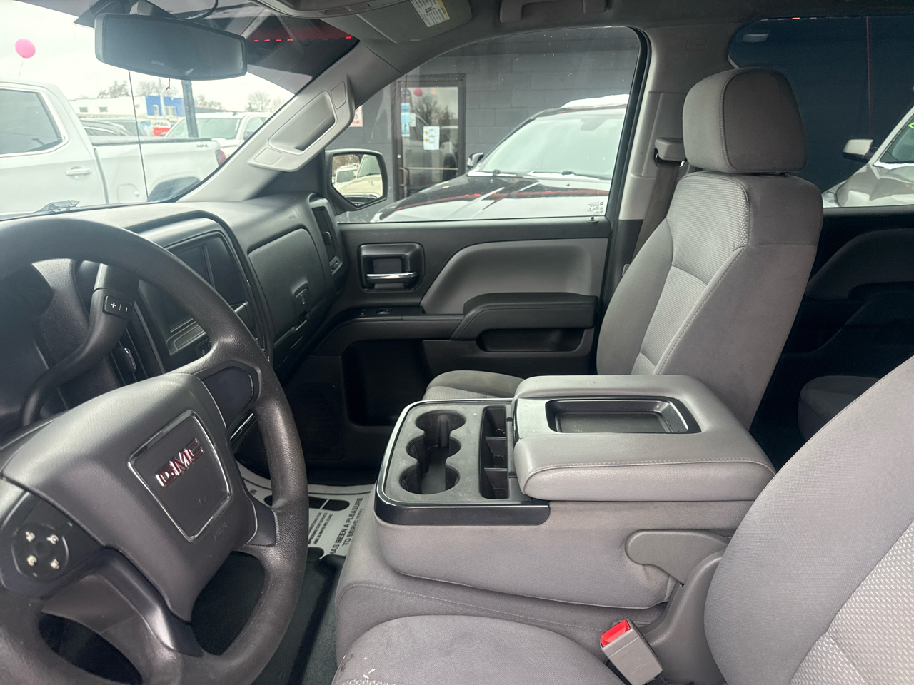 GMC Sierra 1500 Base Crew Cab Short Box 4WD 2016