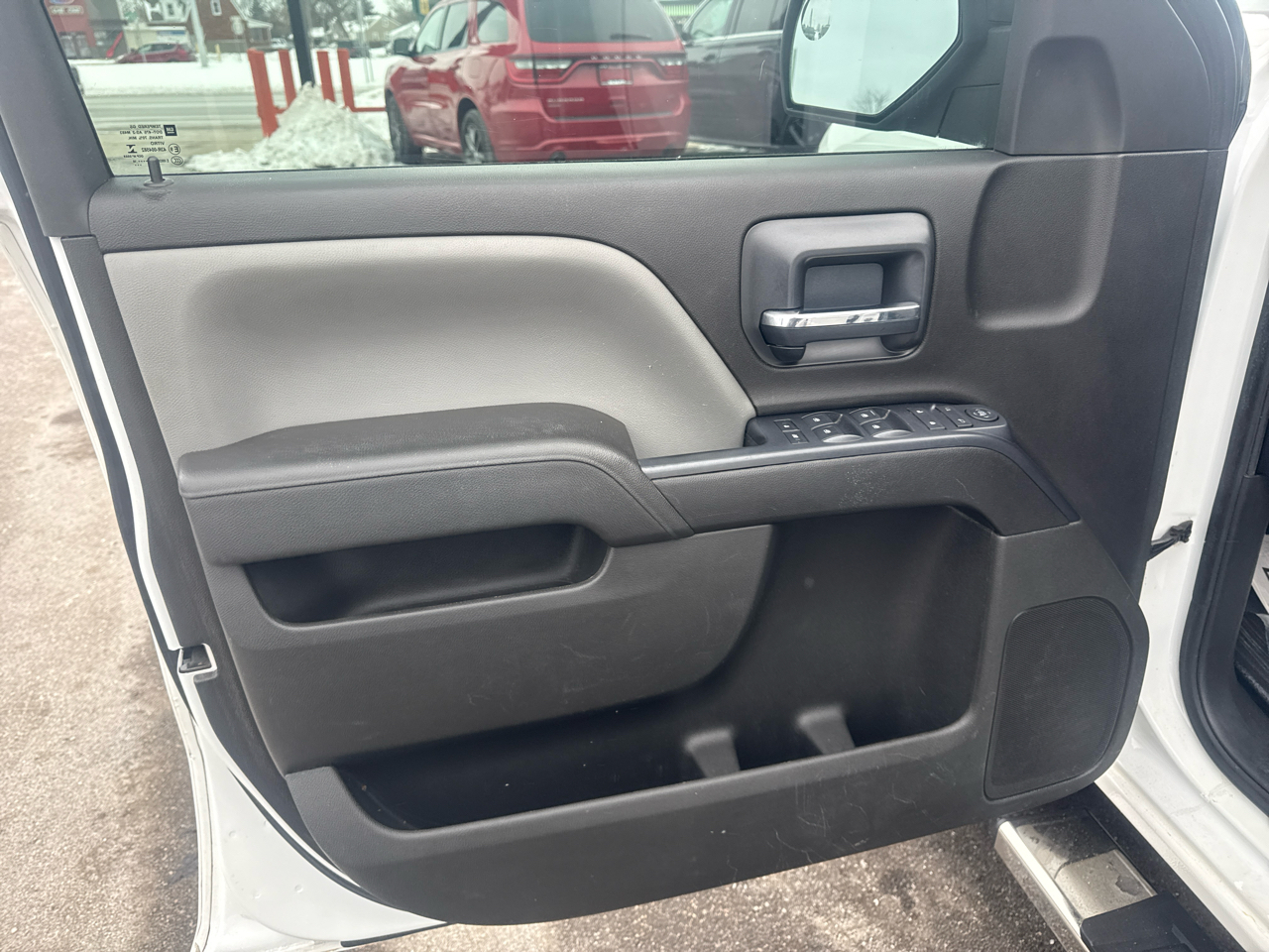 GMC Sierra 1500 Base Crew Cab Short Box 4WD 2016