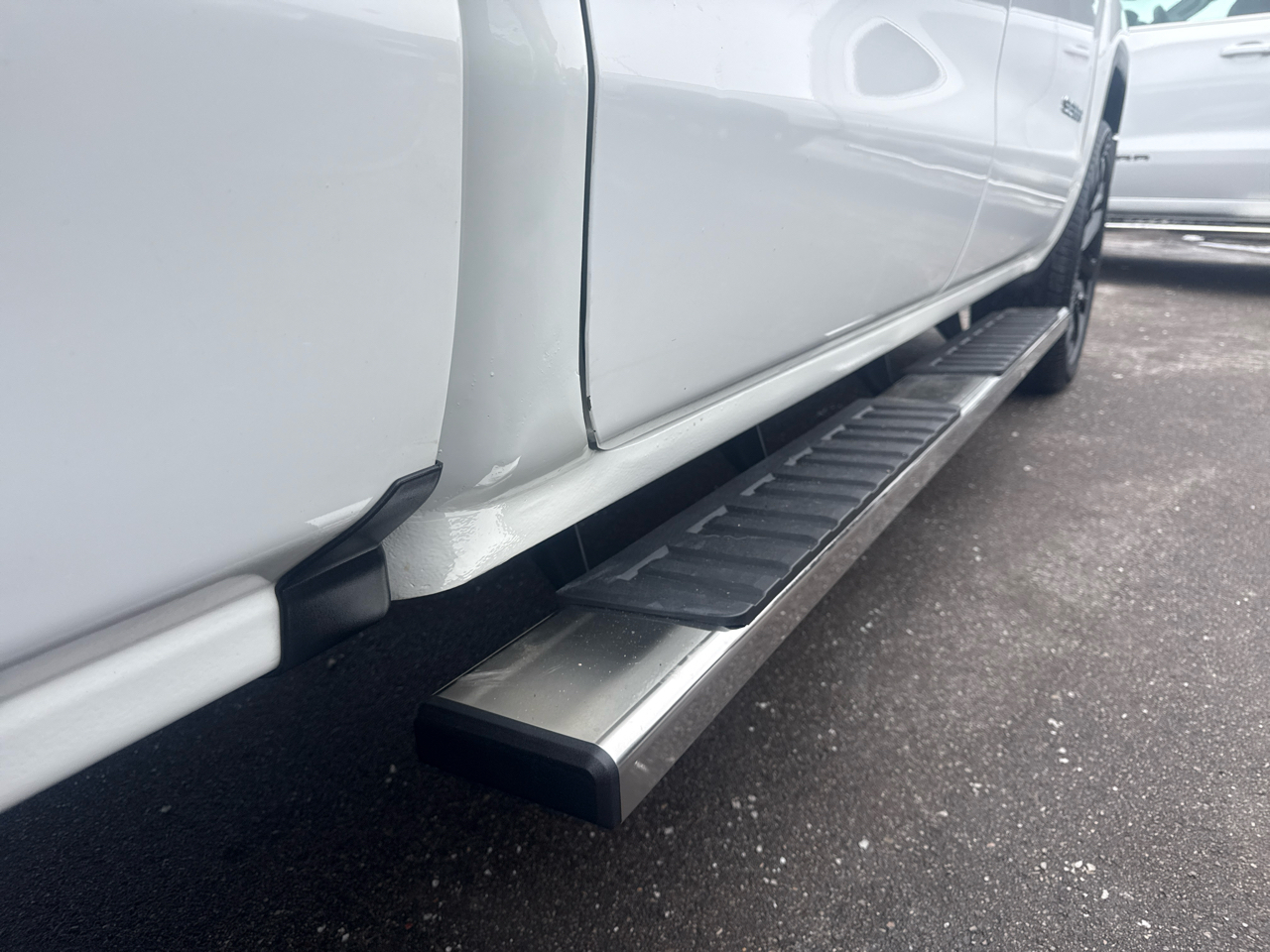 GMC Sierra 1500 Base Crew Cab Short Box 4WD 2016