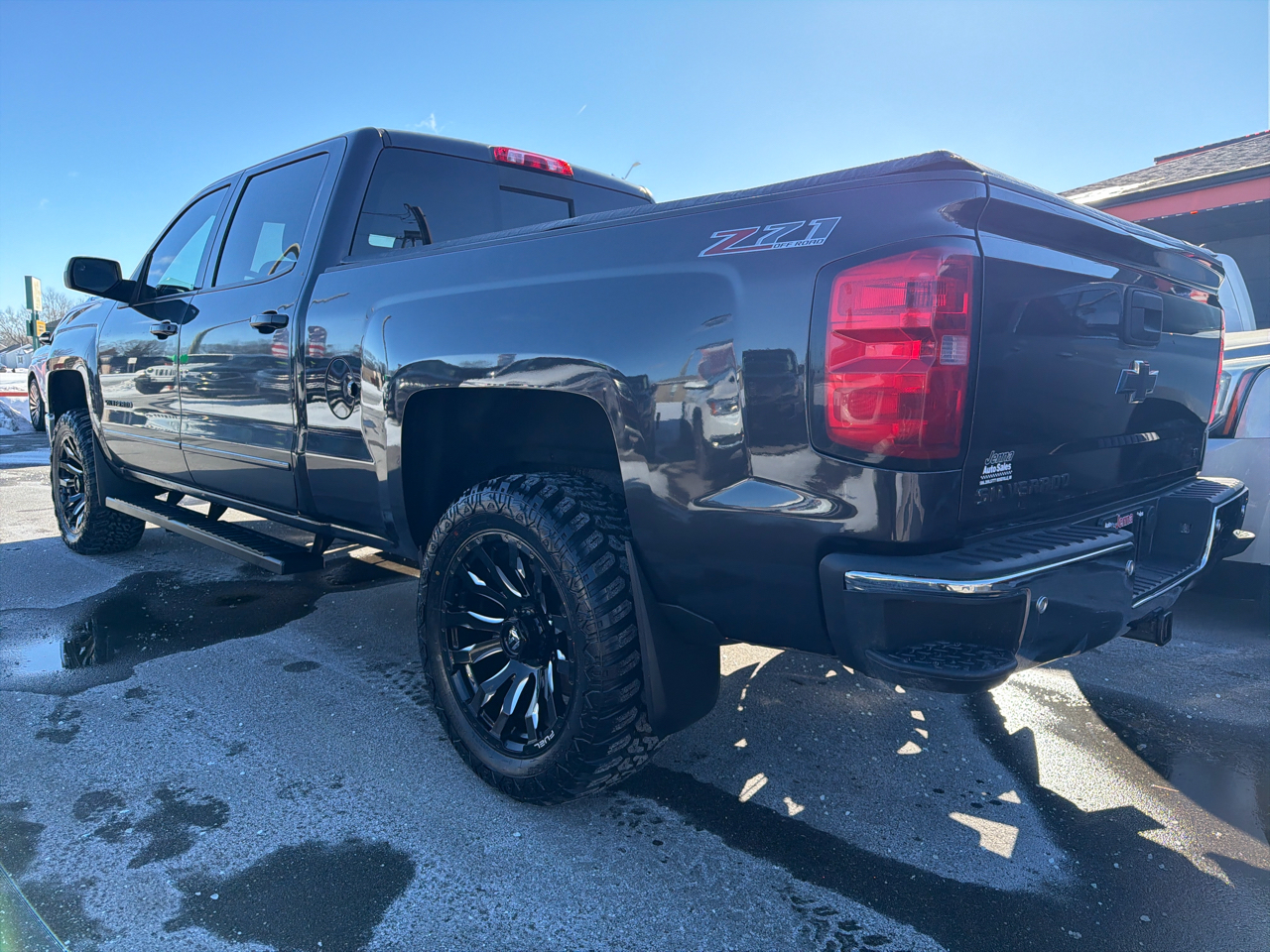 Chevrolet Silverado 1500 LT Crew Cab Long Box 4WD 2015
