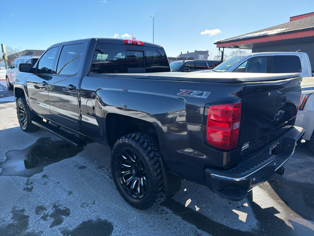 Chevrolet Silverado 1500 LT Crew Cab Long Box 4WD 2015