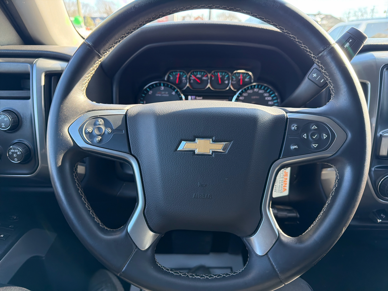 Chevrolet Silverado 1500 LT Crew Cab Long Box 4WD 2015