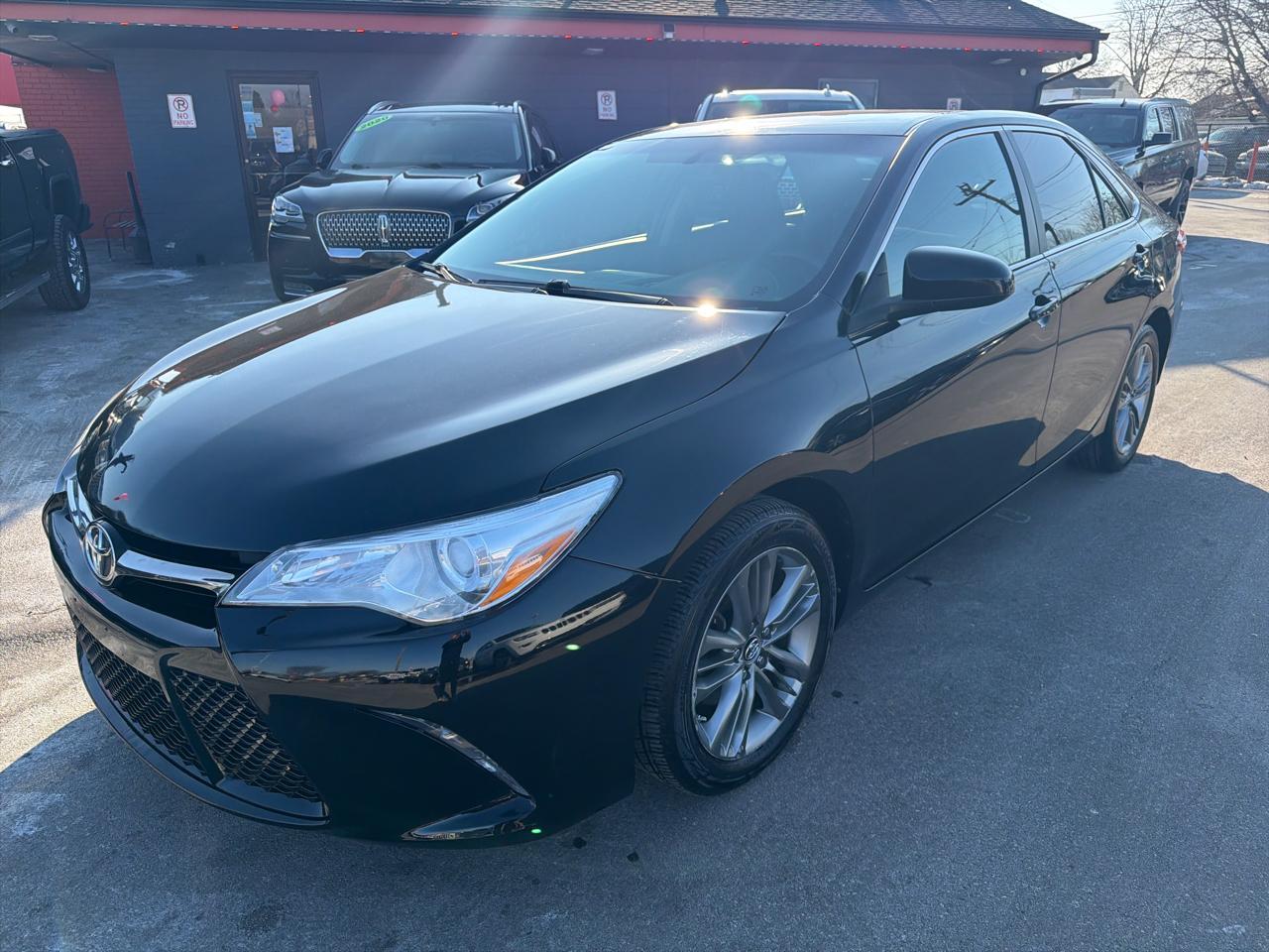 Toyota Camry SE 2016
