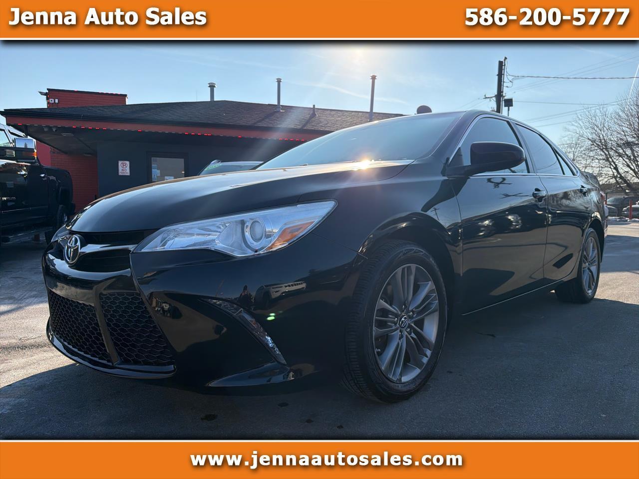 Toyota Camry SE 2016