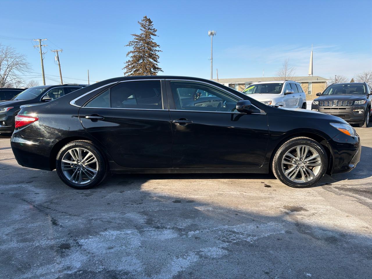 Toyota Camry SE 2016